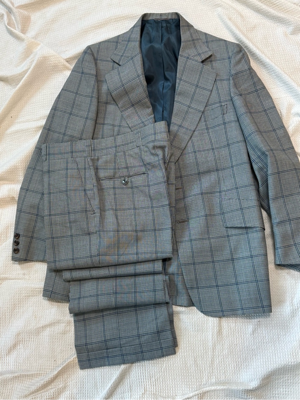 Vintage Men's Gray Windowpane Suit Jacket & Trousers
